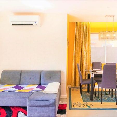 Brew Home Bacolod - 3 Bedroom House エクステリア 写真