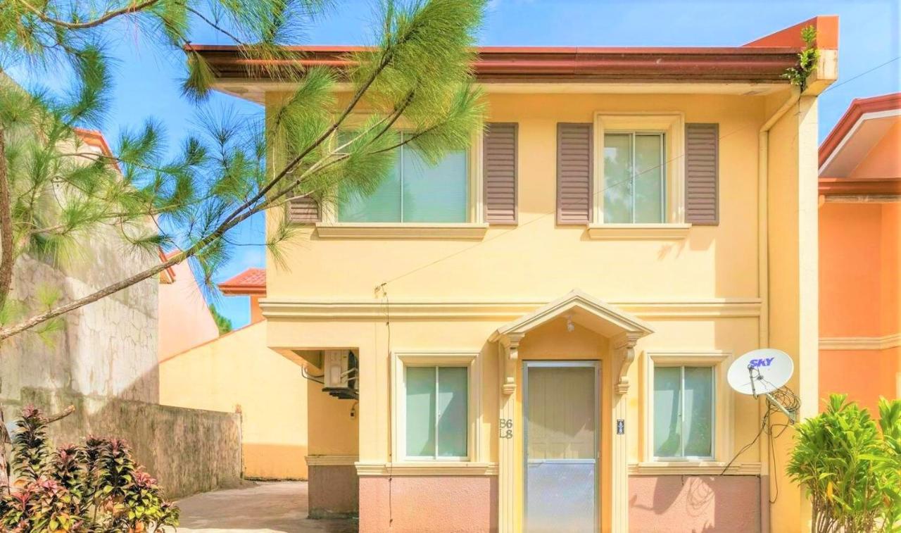 Brew Home Bacolod - 3 Bedroom House エクステリア 写真