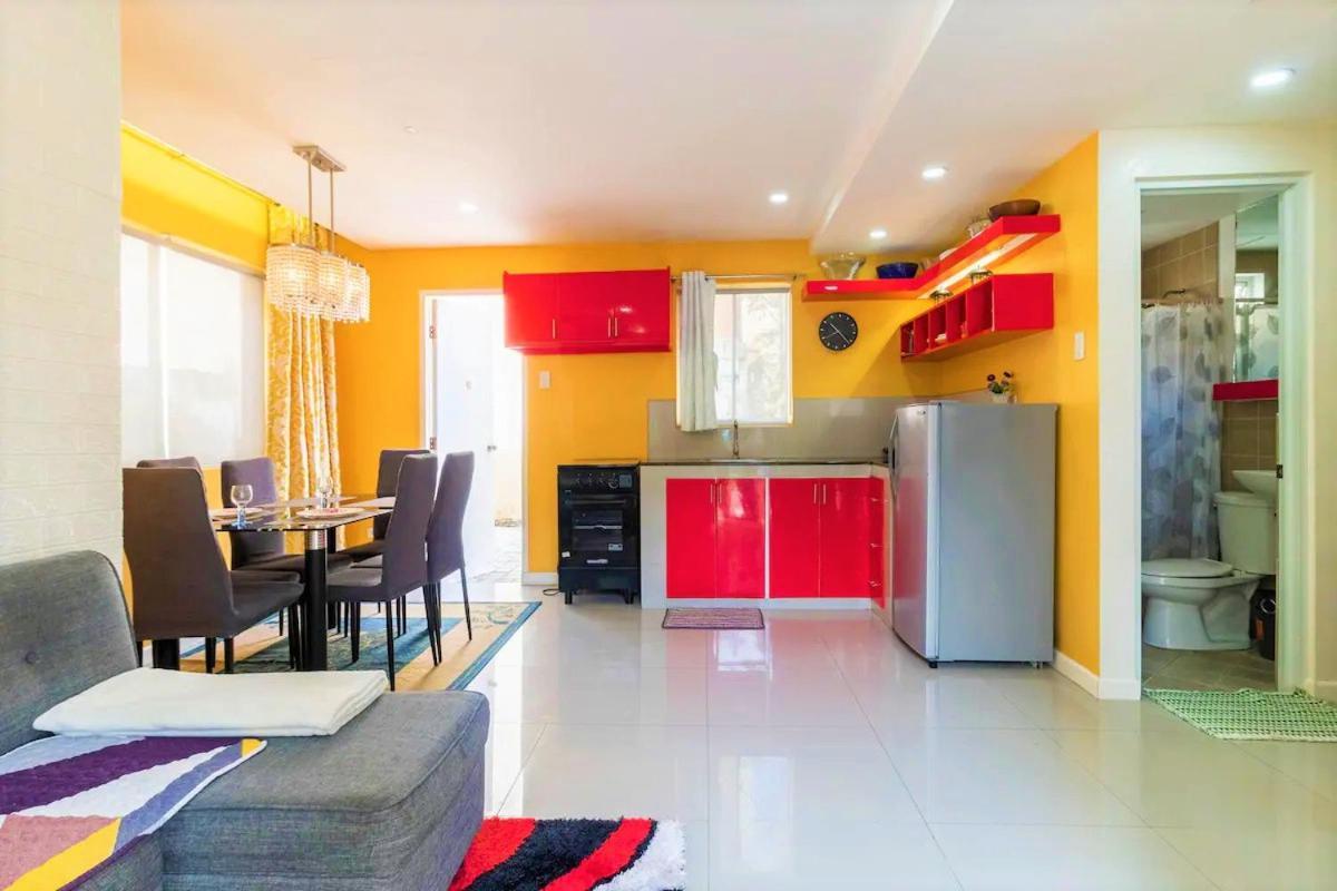 Brew Home Bacolod - 3 Bedroom House エクステリア 写真